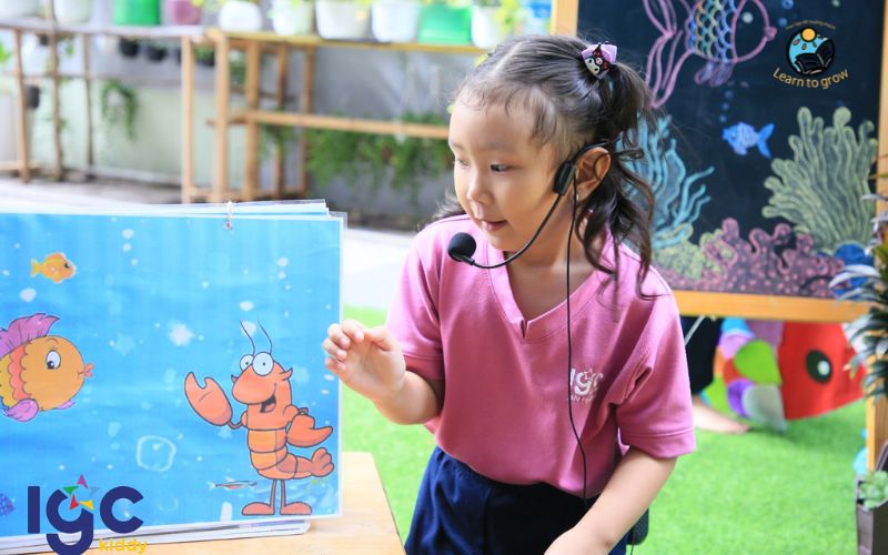 Vì sao bố mẹ nên dạy trẻ kể chuyện sáng tạo
